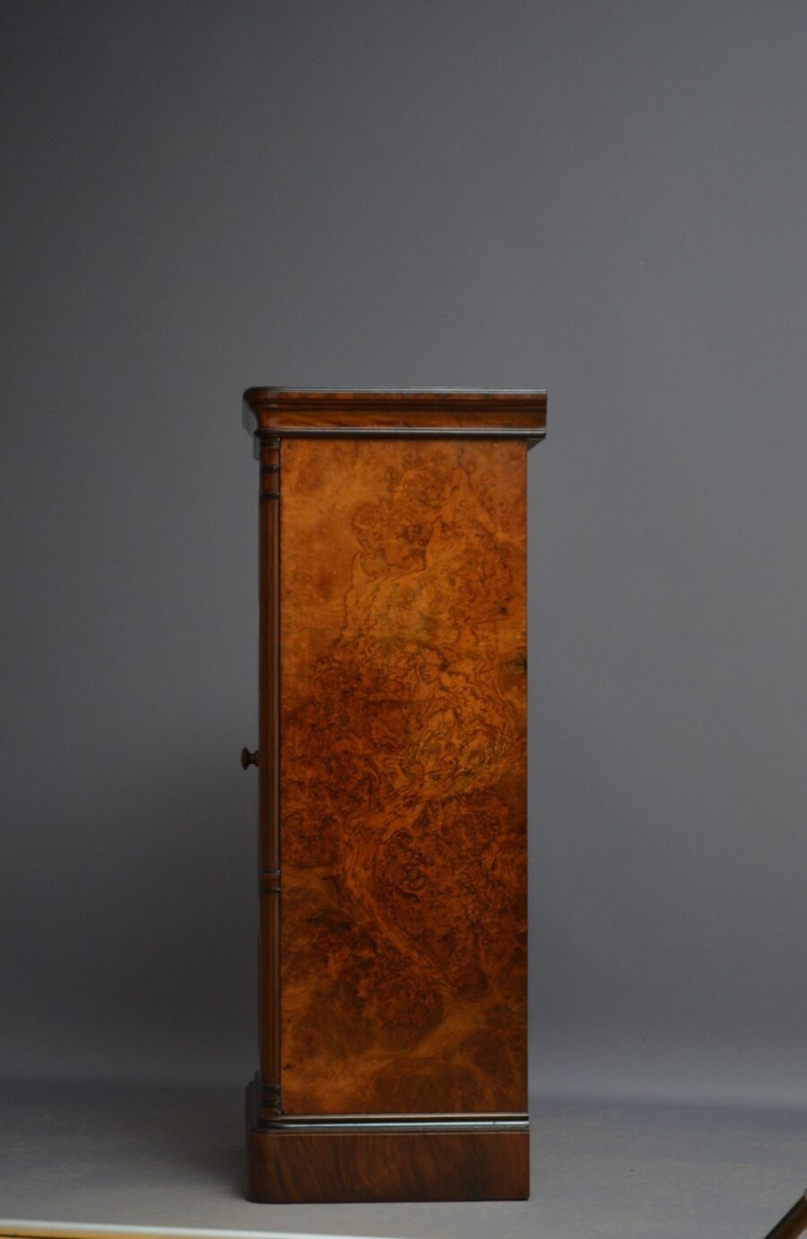 English Victorian Walnut Music Cabinet / Drinks Cabinet - Image 13