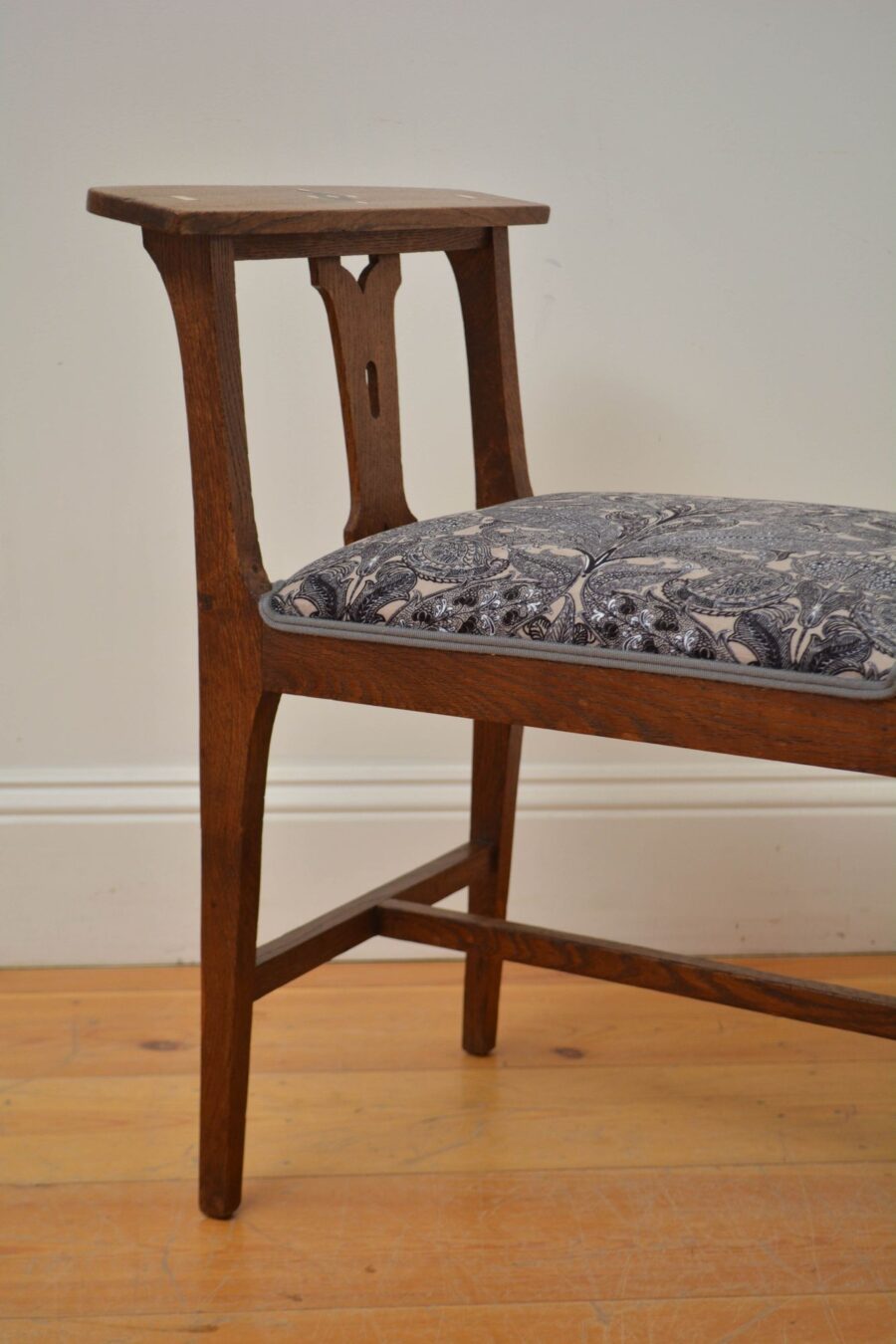 Arts and Crafts Stool in Oak / Piano Stool - Image 14