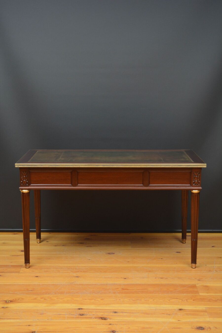 French Antique Writing Desk / Writing Table in Mahogany - Image 19