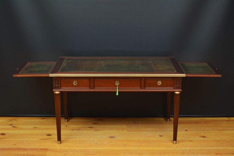 French Antique Writing Desk / Writing Table in Mahogany - Image 4