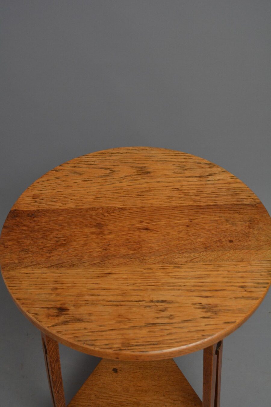 Arts and Crafts Oak Table / Occasional Table - Image 5