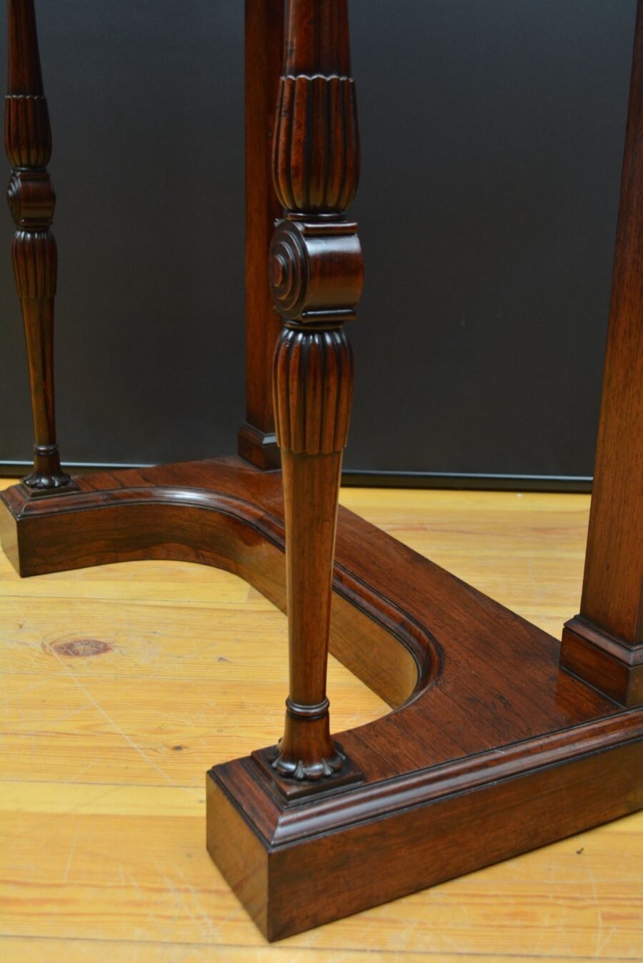 Exceptional Irish Regency Rosewood console table - Image 9