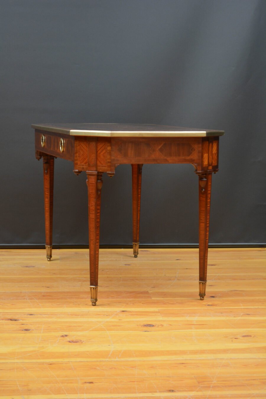 Superb Quality Antique Writing Table - Image 26