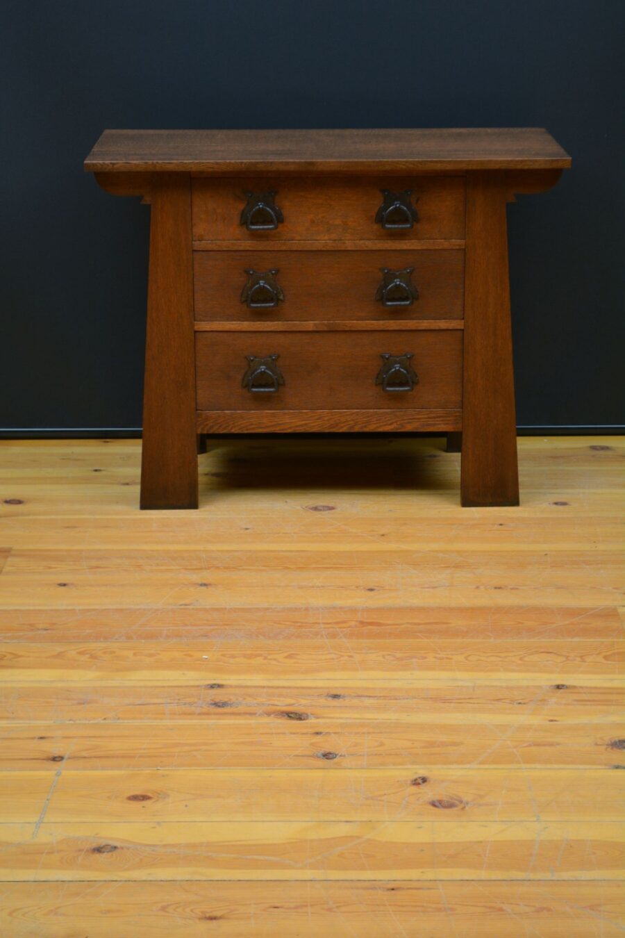 Liberty Style Arts and Crafts Oak Chest of Drawers - Image 3