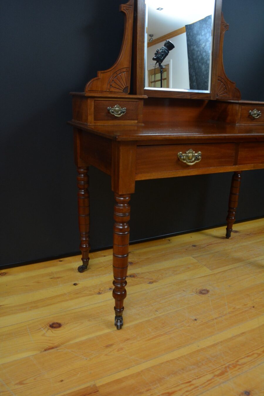 Edwardian Mahogany Dressing table - Image 4