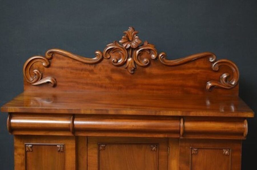 Small Victorian Mahogany Sideboard - Image 4