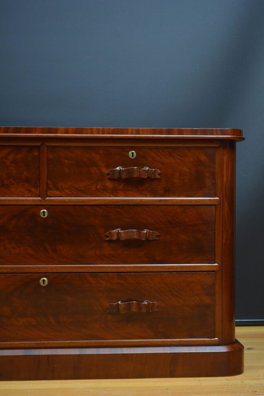 Low Victorian Mahogany Chest Of Drawers H75cm - Image 7