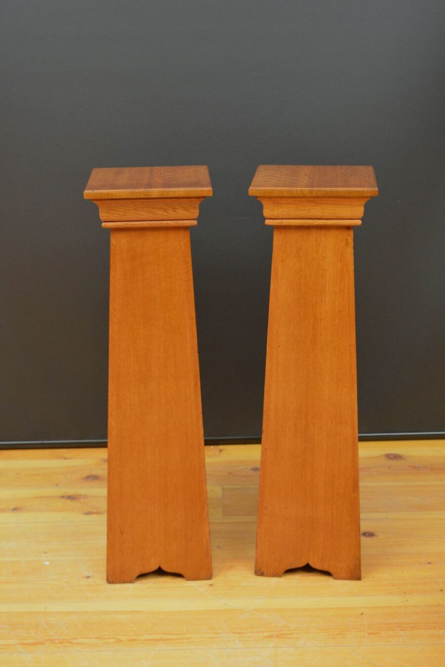 Pair of Stylish Arts and Crafts Pedestals in Oak - Image 8