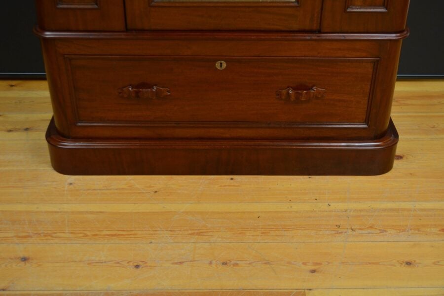 Victorian Figured Mahogany Wardrobe - Image 9