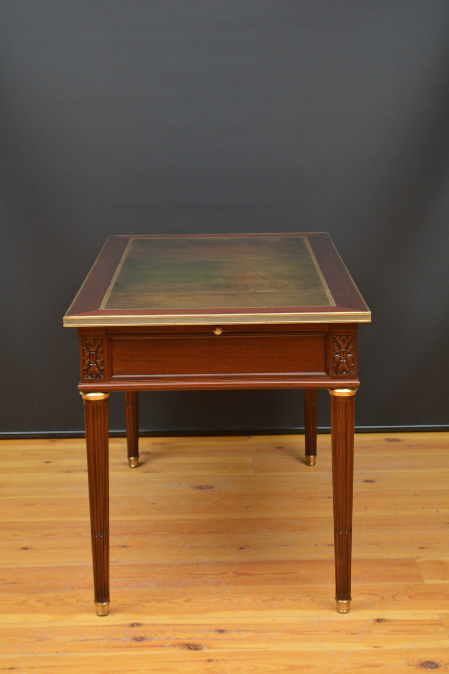 French Antique Writing Desk / Writing Table in Mahogany - Image 26