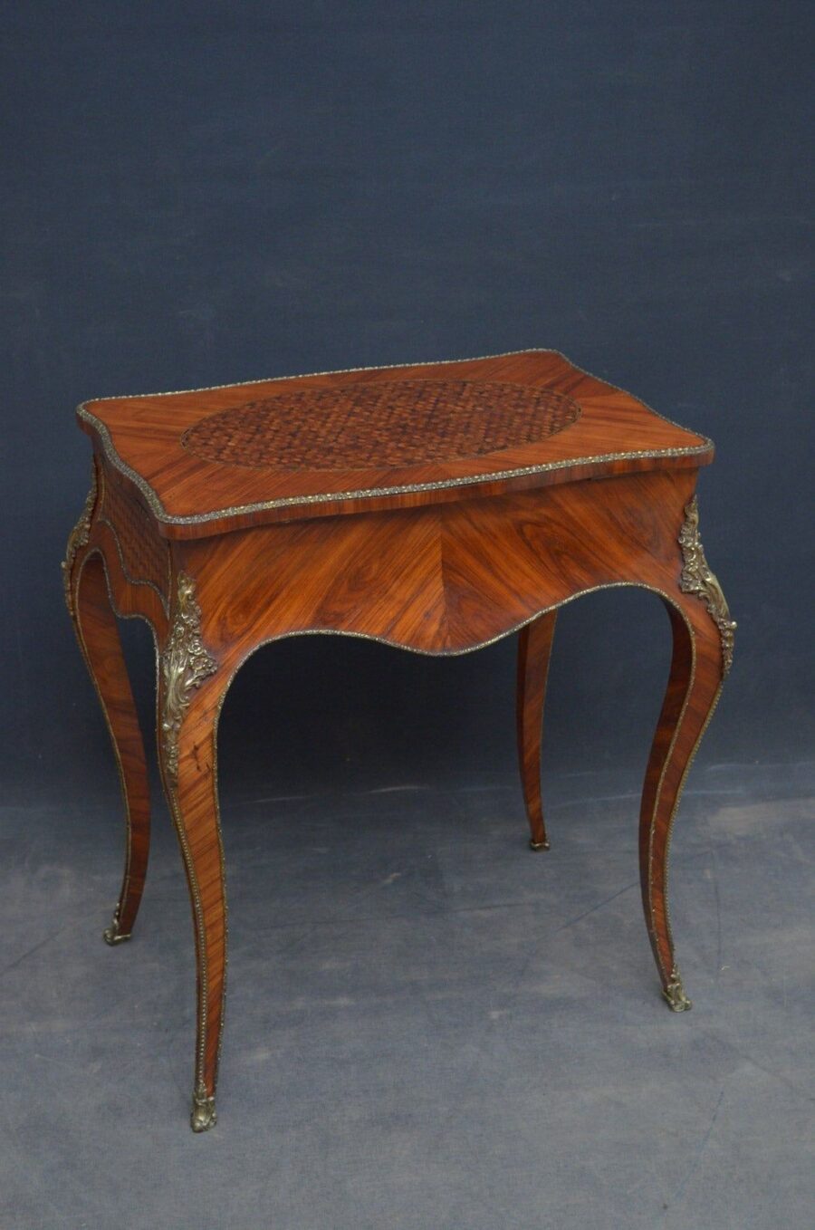 Exceptional Louis XV Design Tulipwood Dressing Table - Image 14