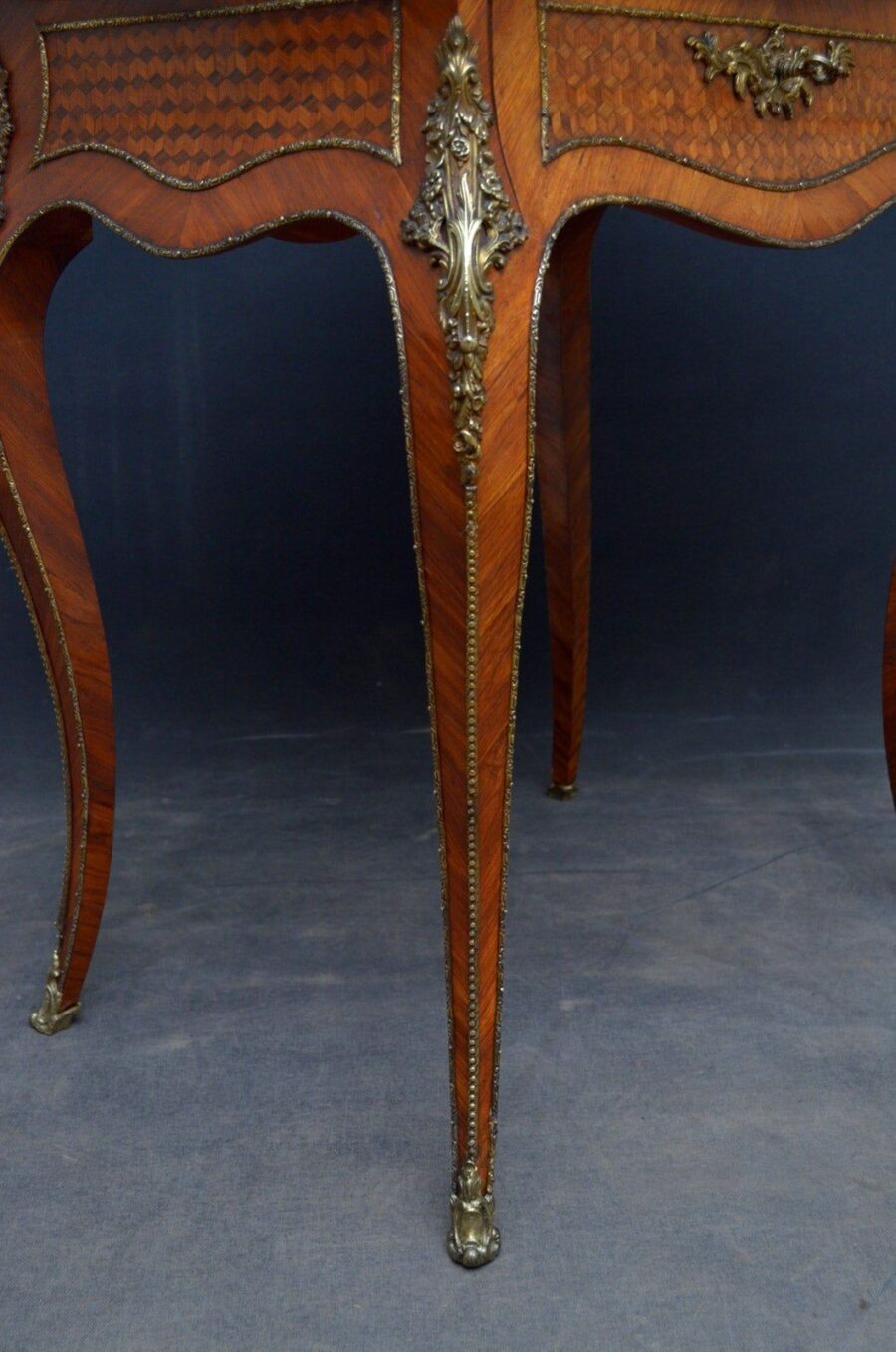 Exceptional Louis XV Design Tulipwood Dressing Table - Image 15