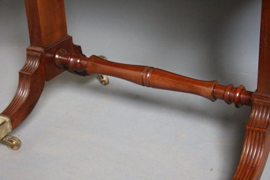 Small Regency Sofa Table in Mahogany - Image 4